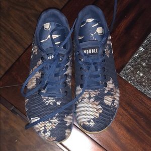 NoBull project trainers sz 9 women